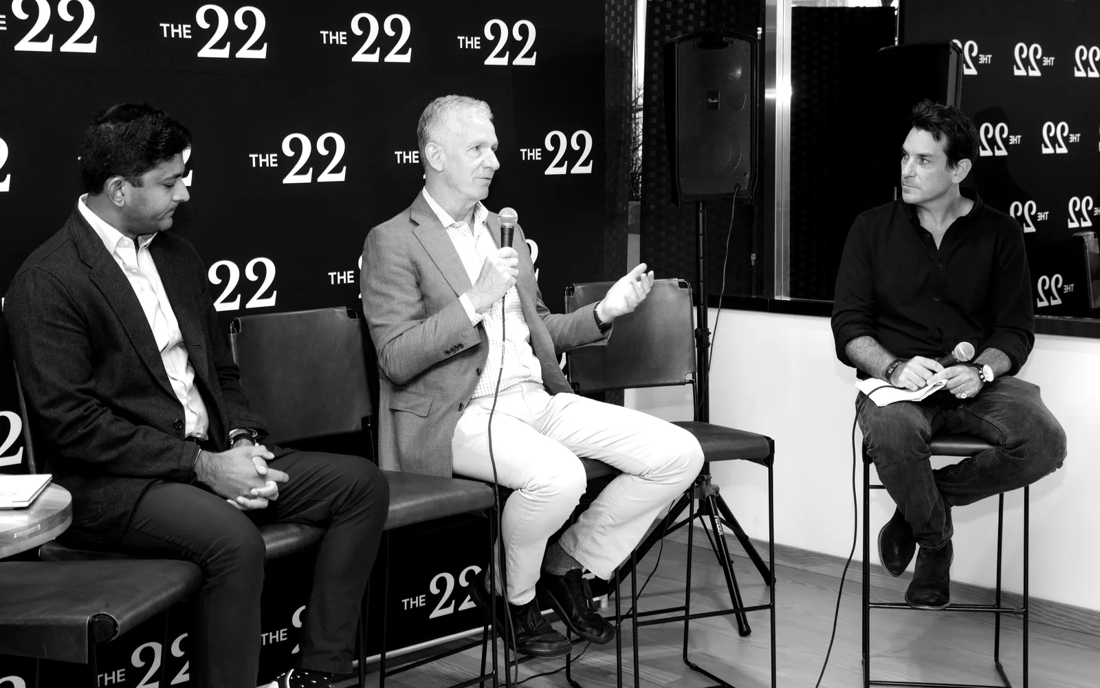 Ben Nichols hosting a panel at The 22 Sessions New York City